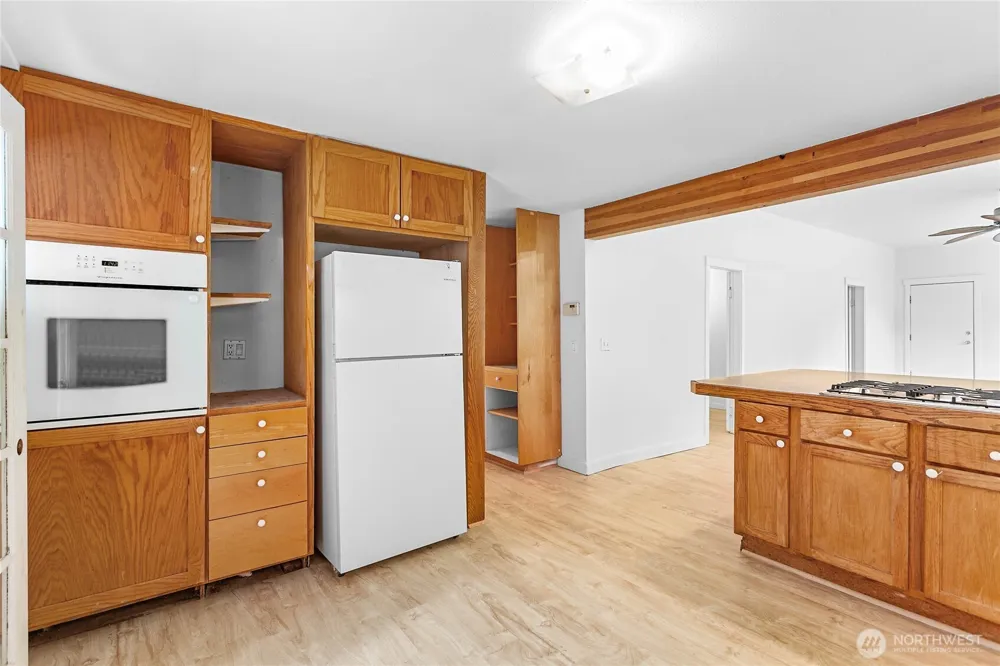 2140 Harris Avenue Bellingham, WA 98225