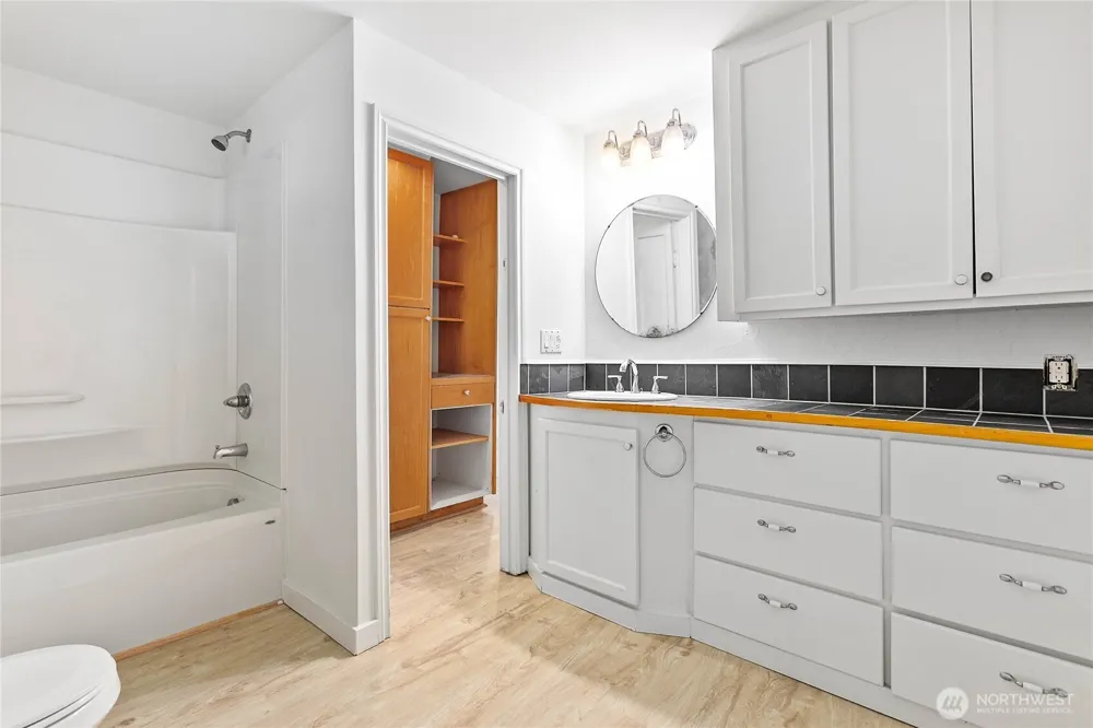 2140 Harris Avenue Bellingham, WA 98225