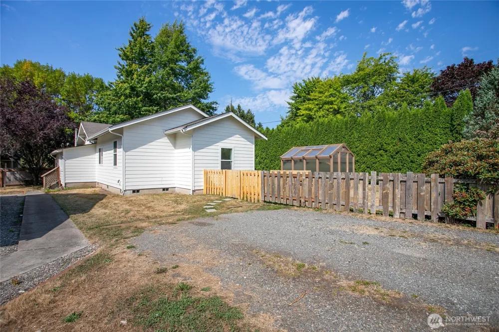 2140 Harris Avenue Bellingham, WA 98225
