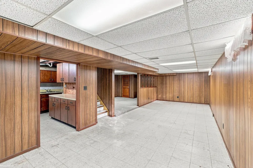 16878 Grettel Avenue Fraser City, MI 48026