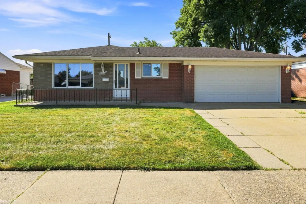 16878 Grettel Avenue Fraser City, MI 48026