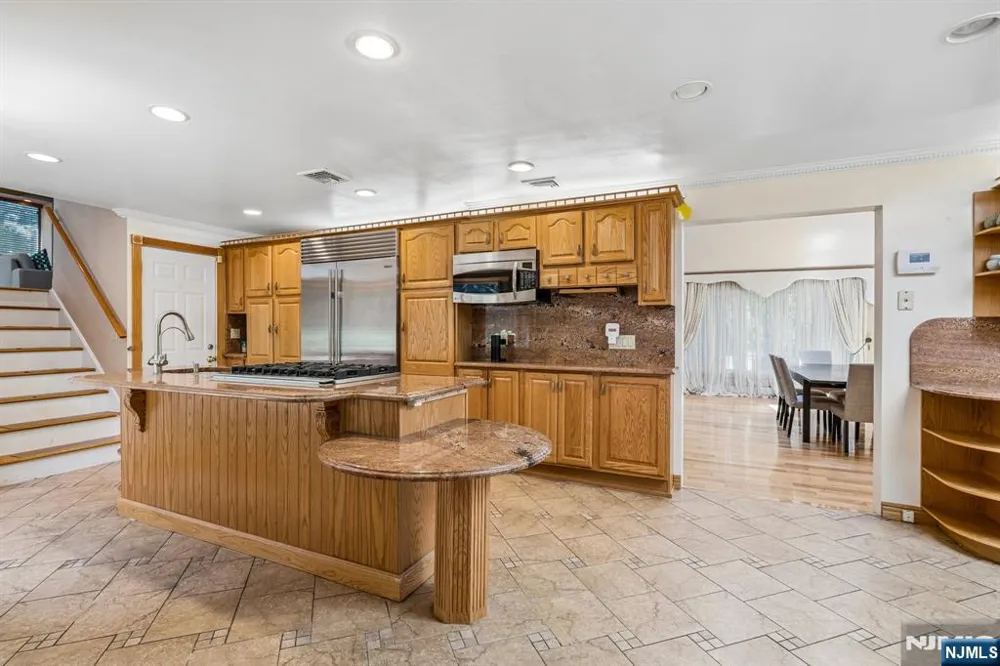 186 Laauwe Avenue Wayne, NJ 07470