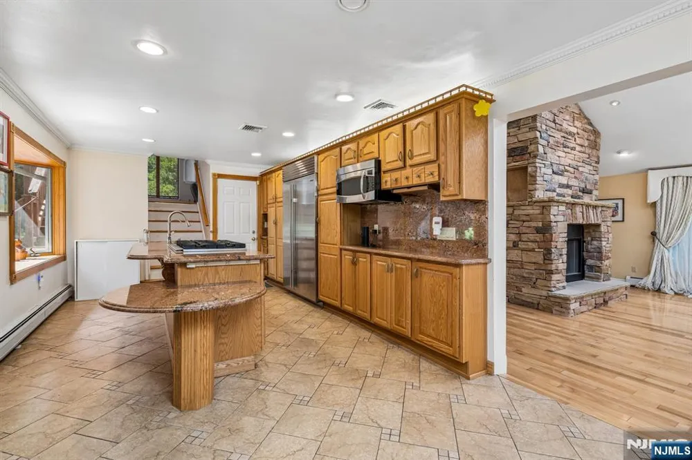186 Laauwe Avenue Wayne, NJ 07470