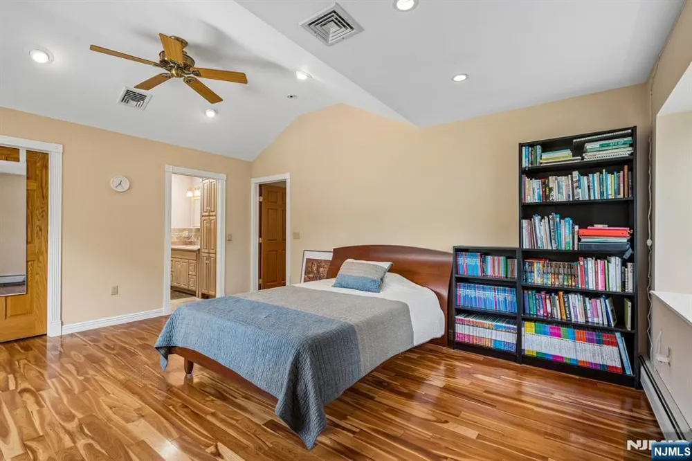 186 Laauwe Avenue Wayne, NJ 07470