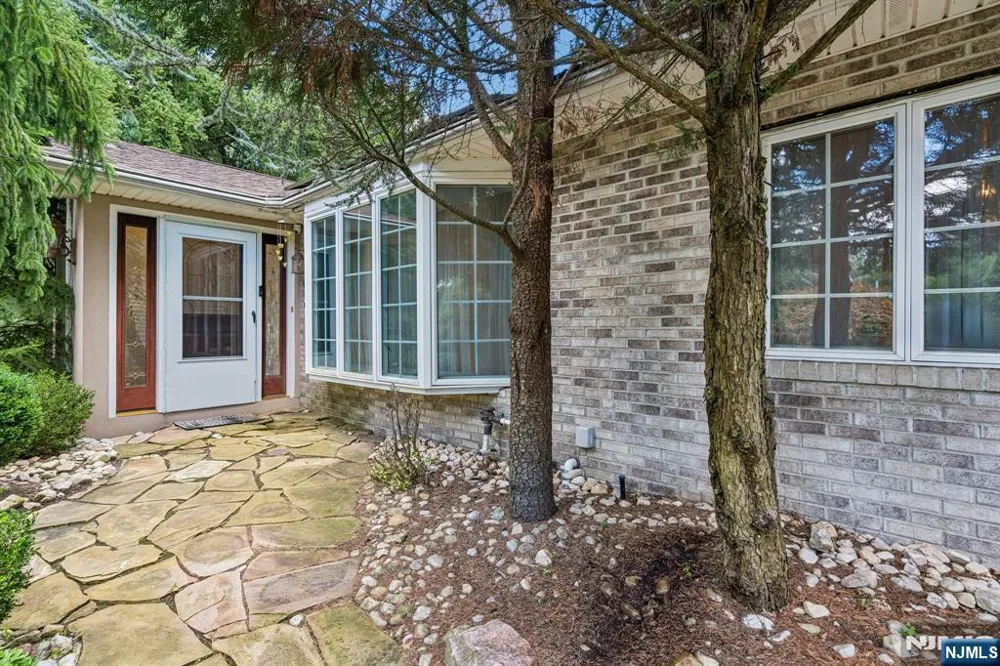 186 Laauwe Avenue Wayne, NJ 07470