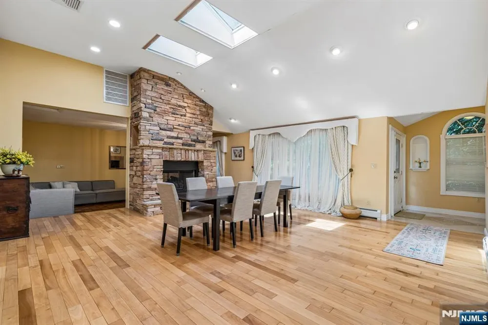 186 Laauwe Avenue Wayne, NJ 07470