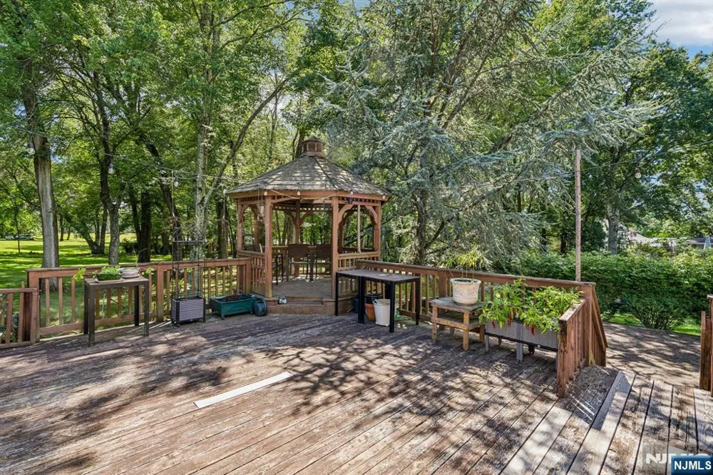 186 Laauwe Avenue Wayne, NJ 07470