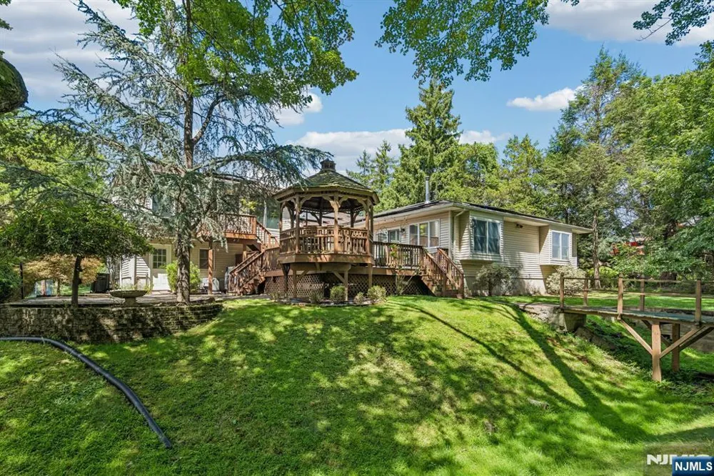 186 Laauwe Avenue Wayne, NJ 07470