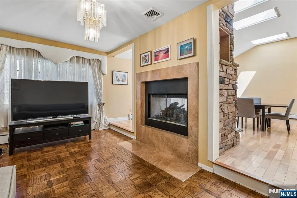186 Laauwe Avenue Wayne, NJ 07470
