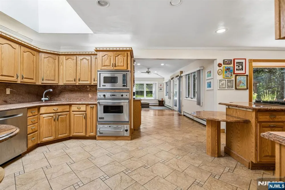 186 Laauwe Avenue Wayne, NJ 07470