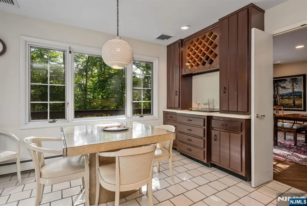 100 Cheyenne Way Wayne, NJ 07470