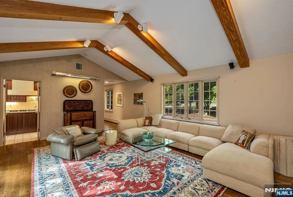 100 Cheyenne Way Wayne, NJ 07470