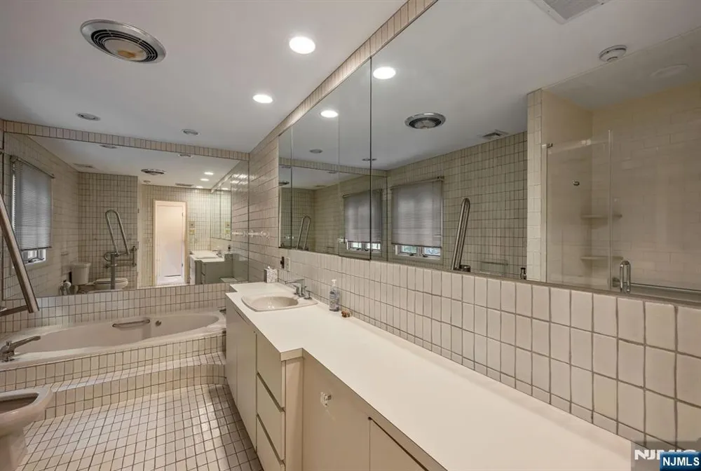 100 Cheyenne Way Wayne, NJ 07470