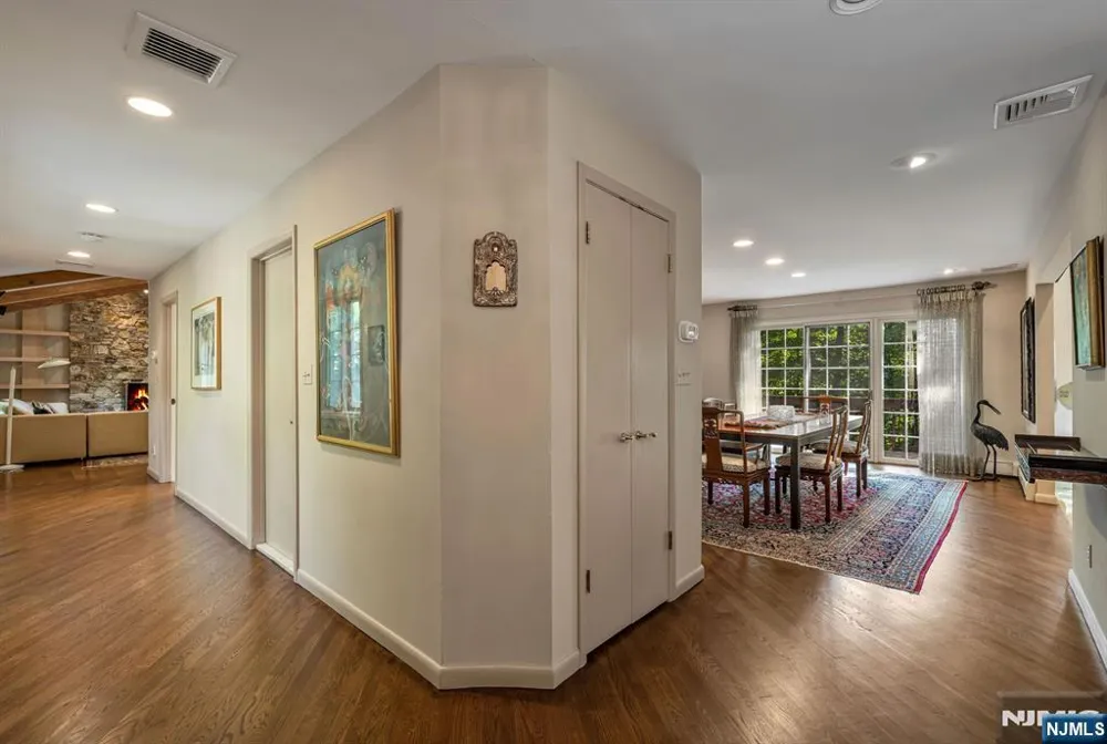 100 Cheyenne Way Wayne, NJ 07470