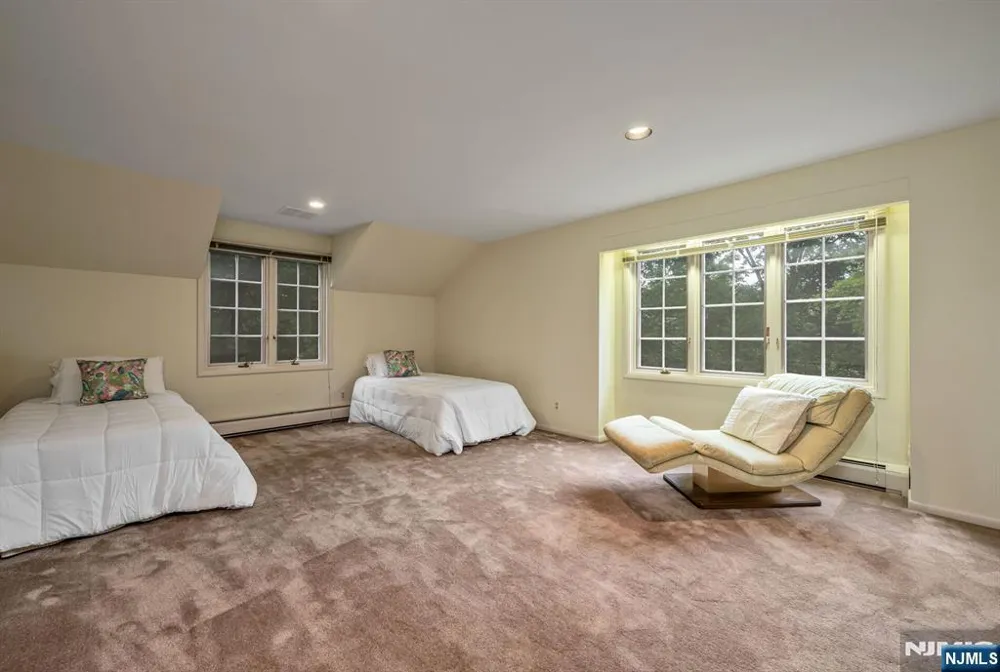 100 Cheyenne Way Wayne, NJ 07470