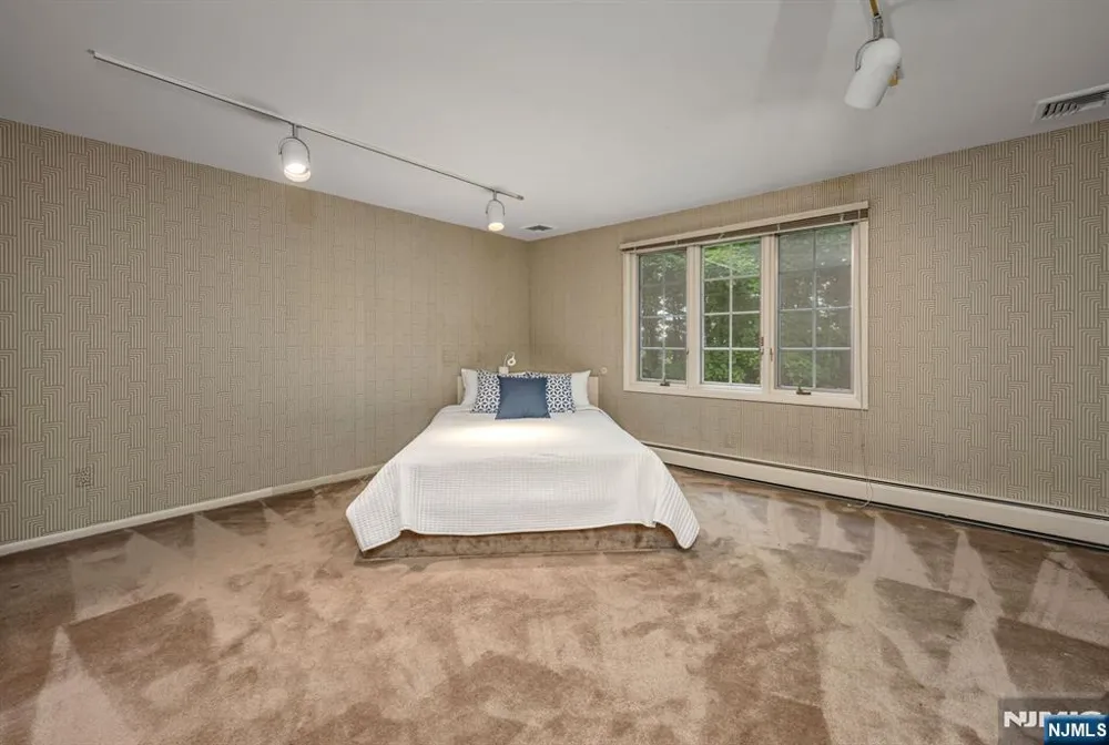 100 Cheyenne Way Wayne, NJ 07470