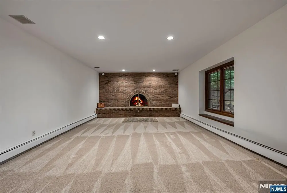 100 Cheyenne Way Wayne, NJ 07470