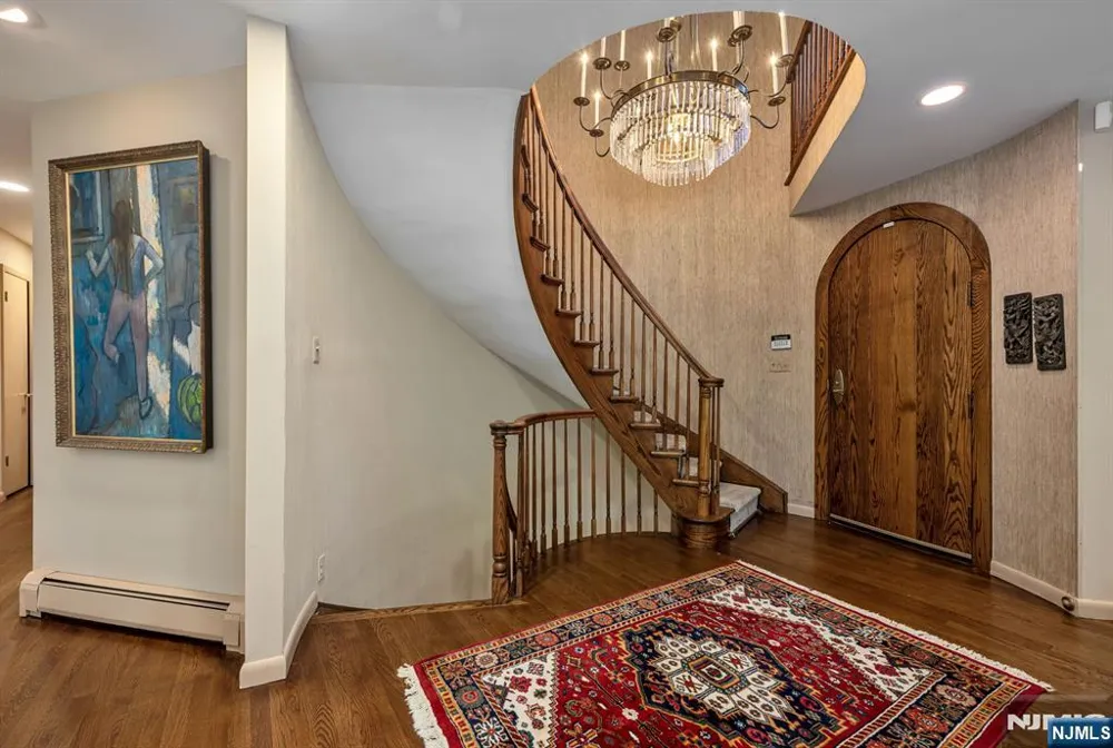 100 Cheyenne Way Wayne, NJ 07470
