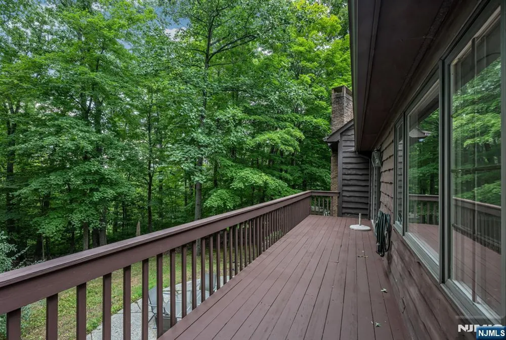 100 Cheyenne Way Wayne, NJ 07470