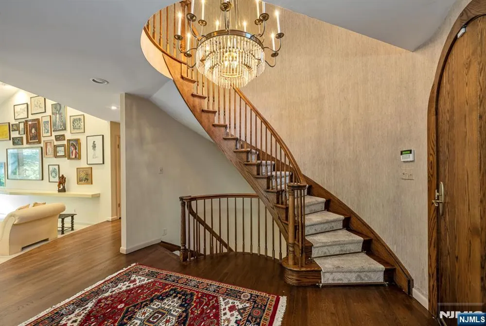 100 Cheyenne Way Wayne, NJ 07470
