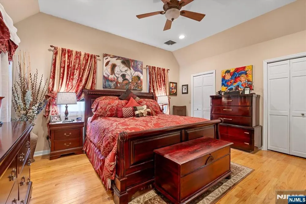 371 2nd Avenue Lyndhurst, NJ 07071