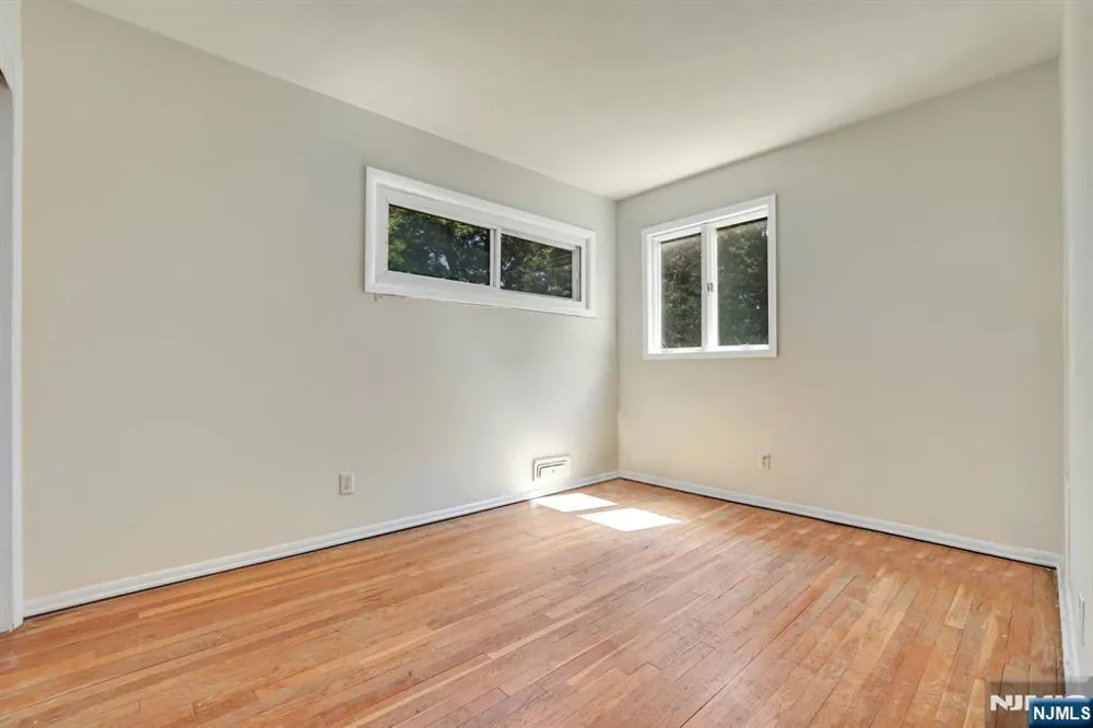 8 Libby Avenue Pequannock Township, NJ 07444