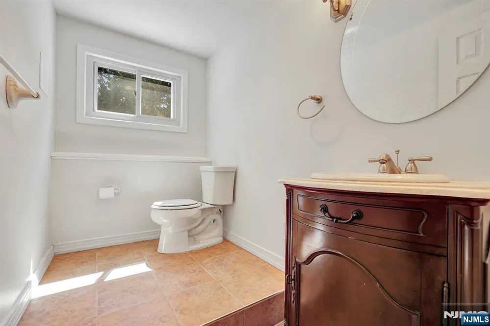 8 Libby Avenue Pequannock Township, NJ 07444