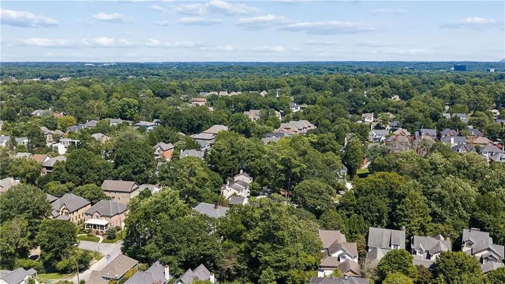 2318 Colonial Drive NE Atlanta, GA 30319