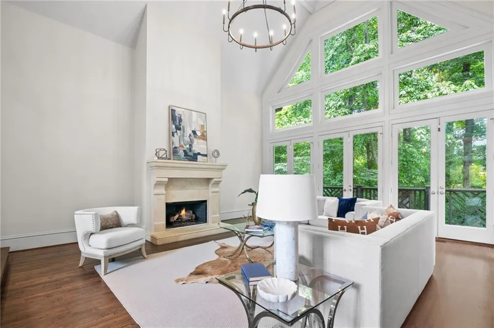 455 Laurel Chase Court Sandy Springs, GA 30327