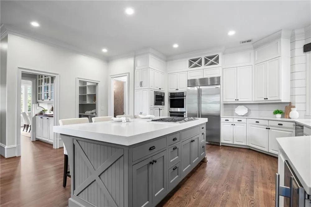 455 Laurel Chase Court Sandy Springs, GA 30327