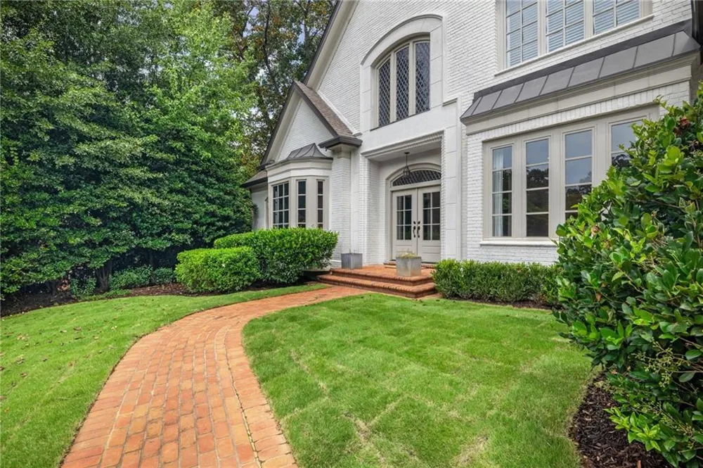 455 Laurel Chase Court Sandy Springs, GA 30327