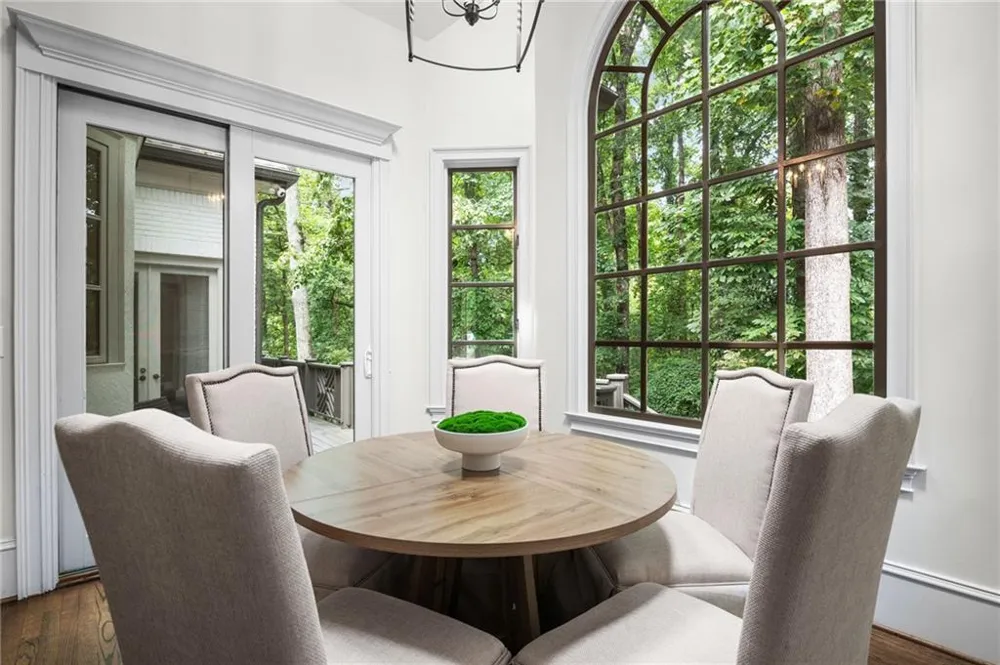 455 Laurel Chase Court Sandy Springs, GA 30327