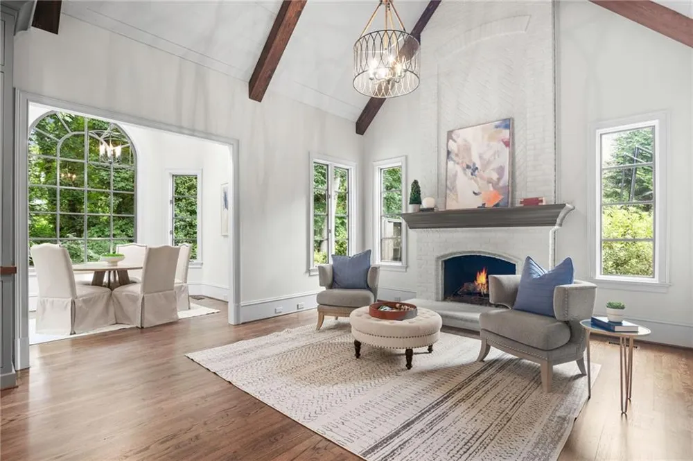 455 Laurel Chase Court Sandy Springs, GA 30327