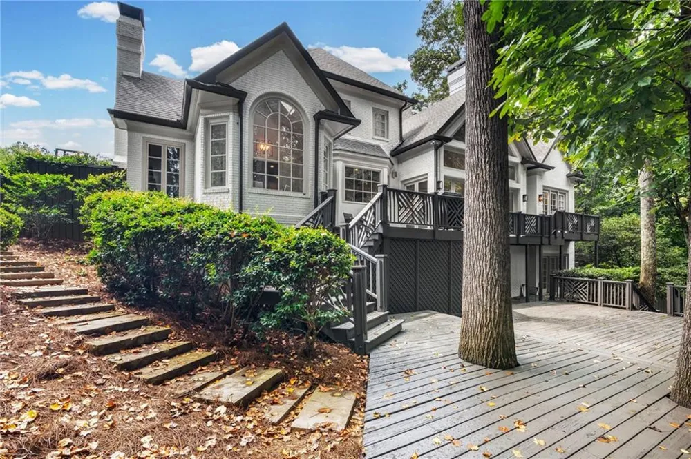 455 Laurel Chase Court Sandy Springs, GA 30327