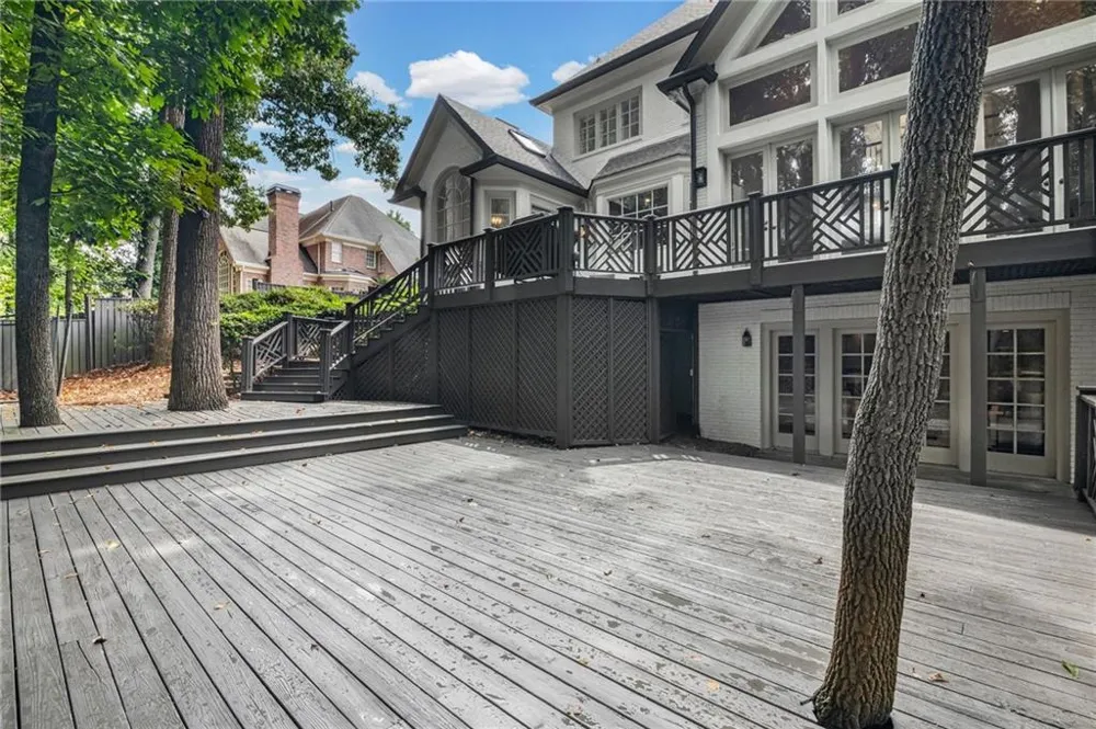 455 Laurel Chase Court Sandy Springs, GA 30327