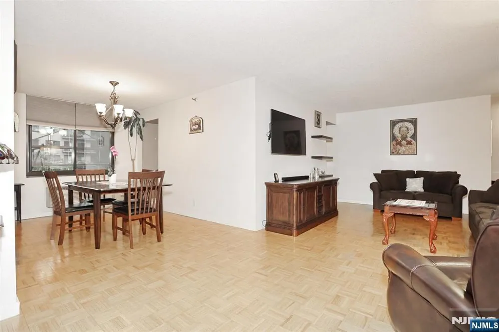 316 Prospect Avenue 4K Hackensack, NJ 07601