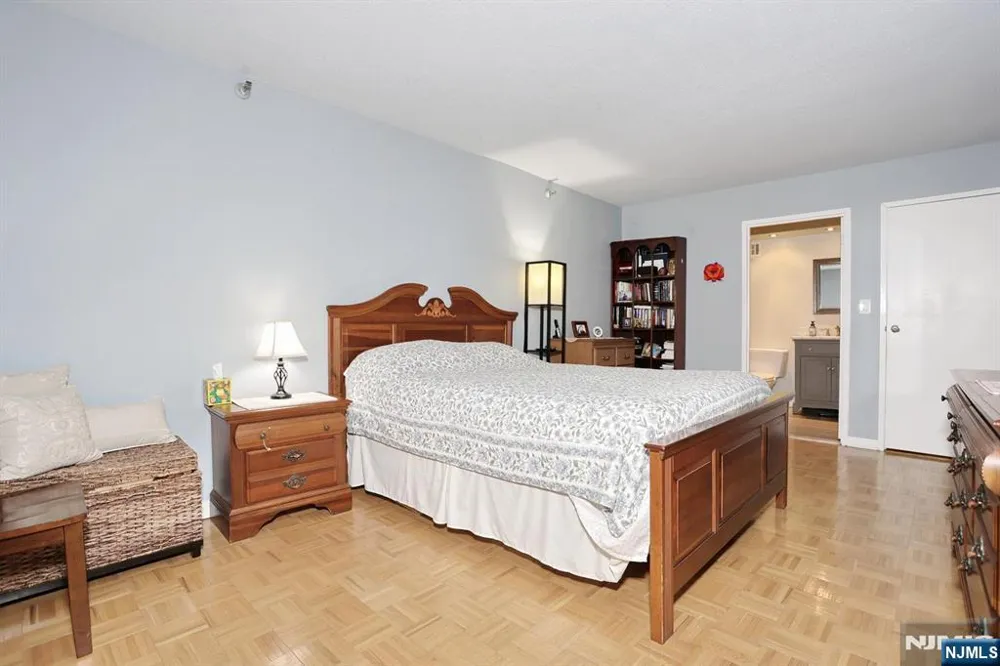 316 Prospect Avenue 4K Hackensack, NJ 07601