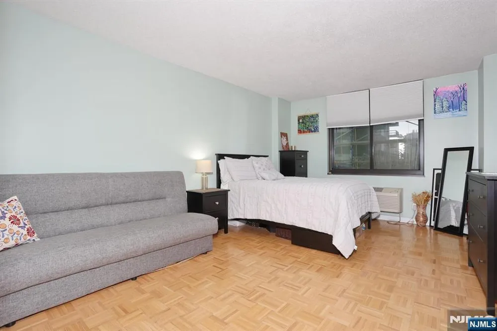 316 Prospect Avenue 4K Hackensack, NJ 07601