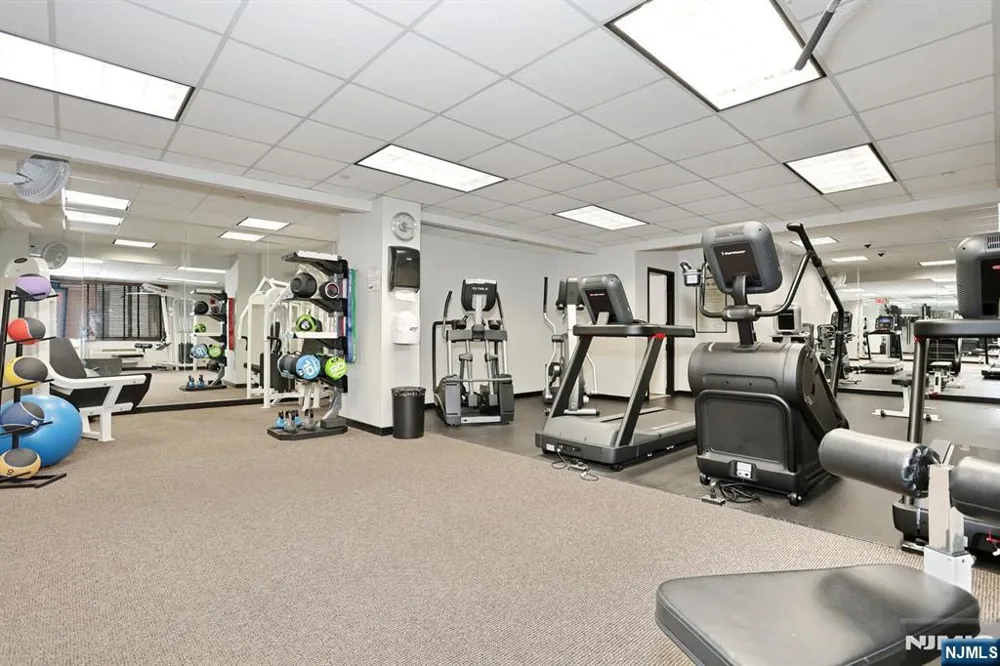 316 Prospect Avenue 4K Hackensack, NJ 07601