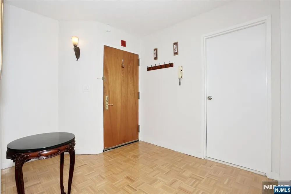 316 Prospect Avenue 4K Hackensack, NJ 07601