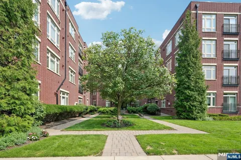 4430 Riverview Avenue 430