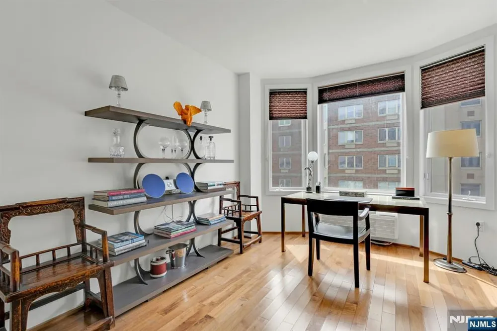 3219 City Place Edgewater, NJ 07020
