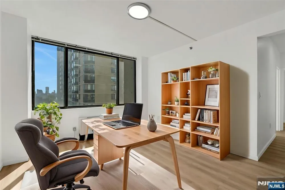 45 River Drive 702 Jersey City, NJ 07310