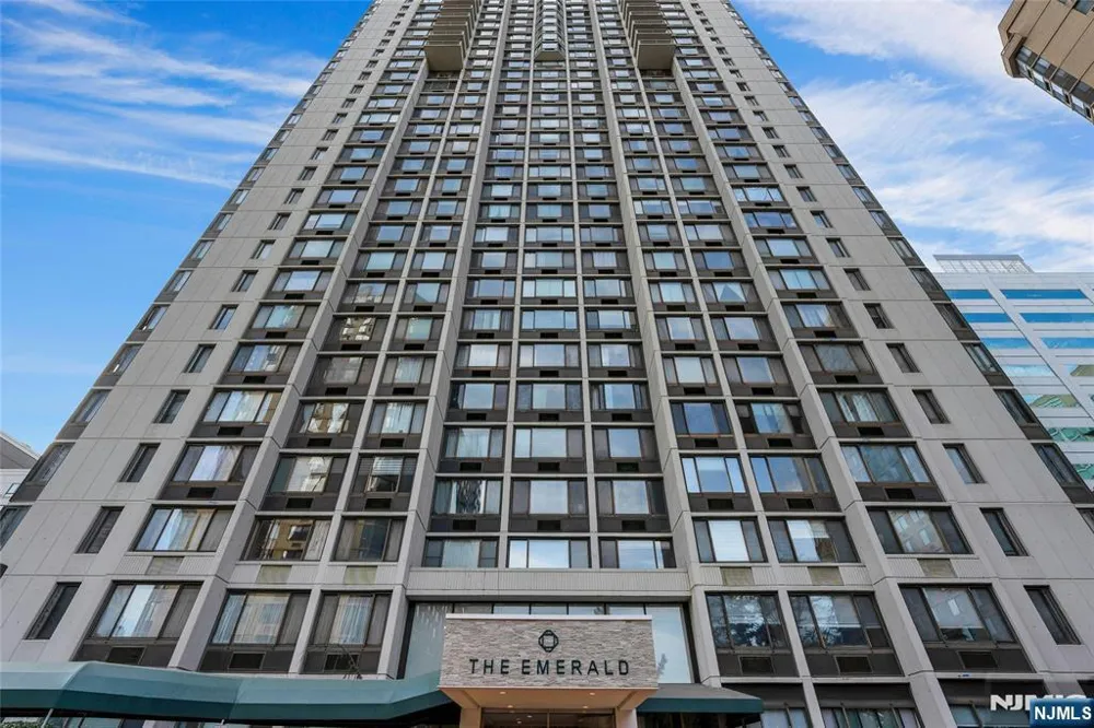 45 River Drive 702 Jersey City, NJ 07310