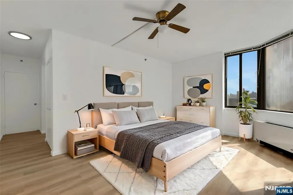 45 River Drive 702 Jersey City, NJ 07310