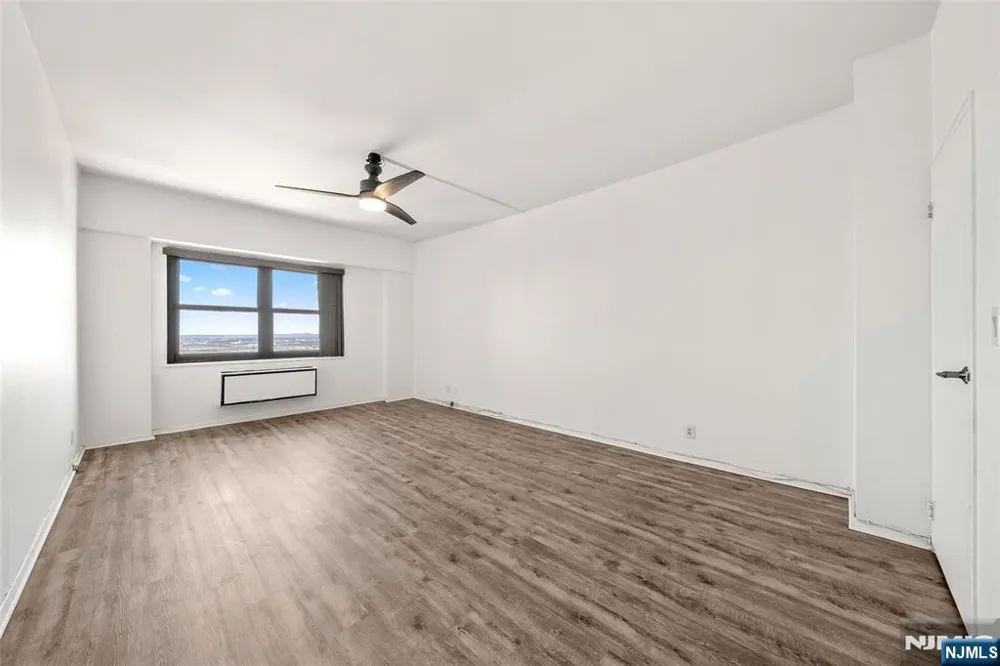 7855 Boulevard East 30H North Bergen, NJ 07047