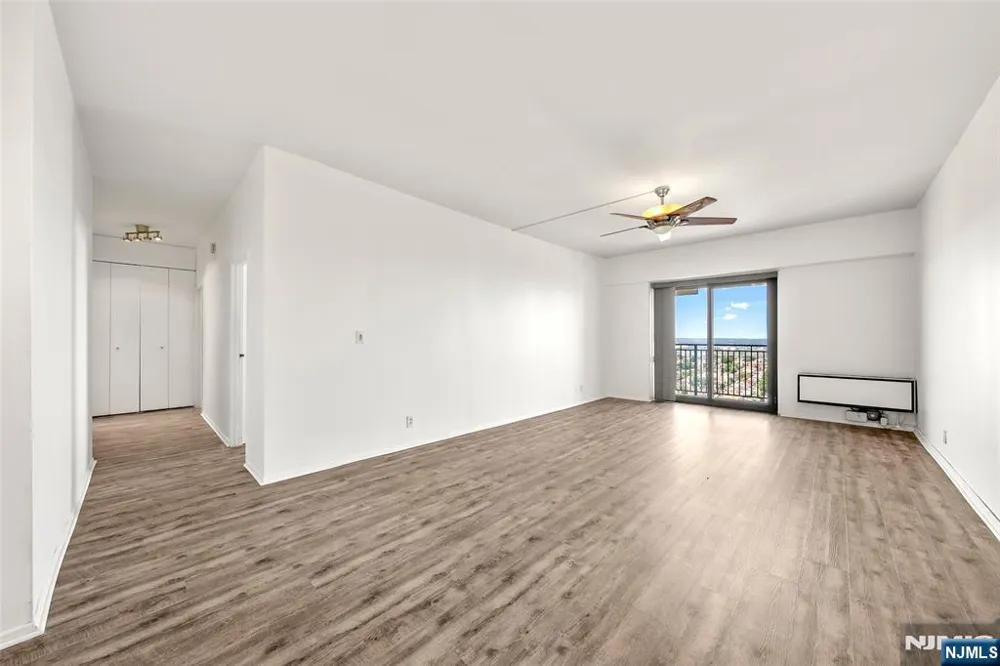7855 Boulevard East 30H North Bergen, NJ 07047