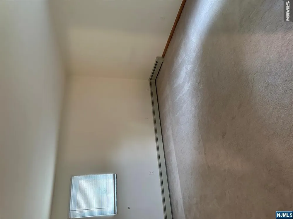 123 E Harwood Terrace 1 Palisades Park, NJ 07650
