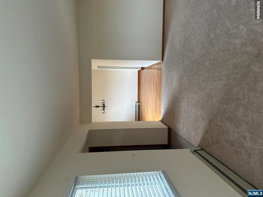 123 E Harwood Terrace 1 Palisades Park, NJ 07650