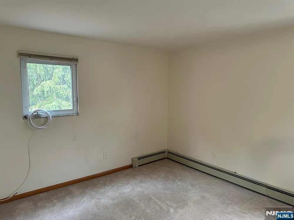 123 E Harwood Terrace 1 Palisades Park, NJ 07650